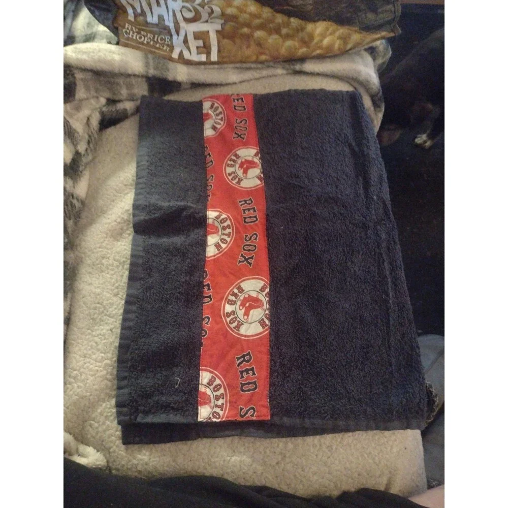 Brand New never used Boston red Sox hand towel-0566